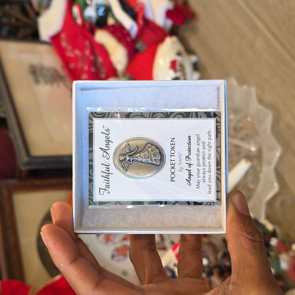 Faithful angels pocket token by Ganz angel of protection